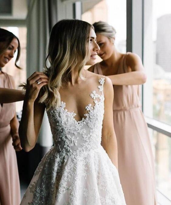 Debunking Bridal Myths. Desktop Image