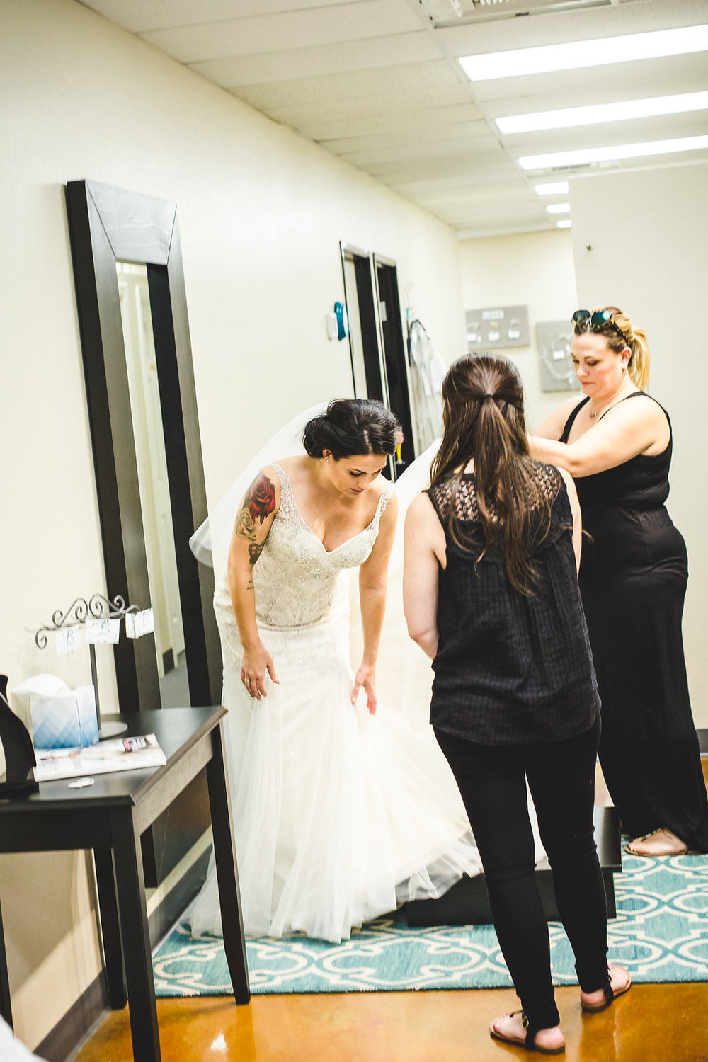 2018-08-26-POPPYSEEDPHOTOGRAPHY-BrillantBridal-40.jpg
