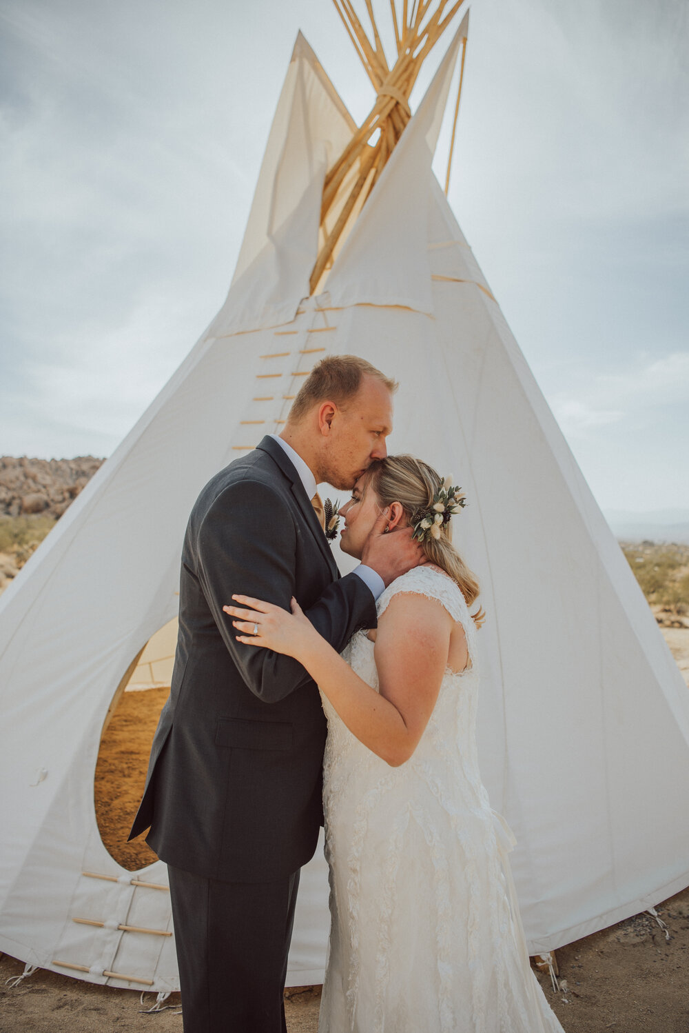joshuatreeelopement-40_41358492582_o.jpg