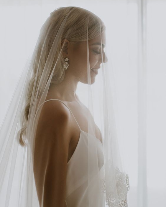 two+tiered+veil+.jpg