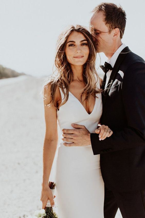 Creative Ways to Save Big on your Wedding Day. Desktop Image