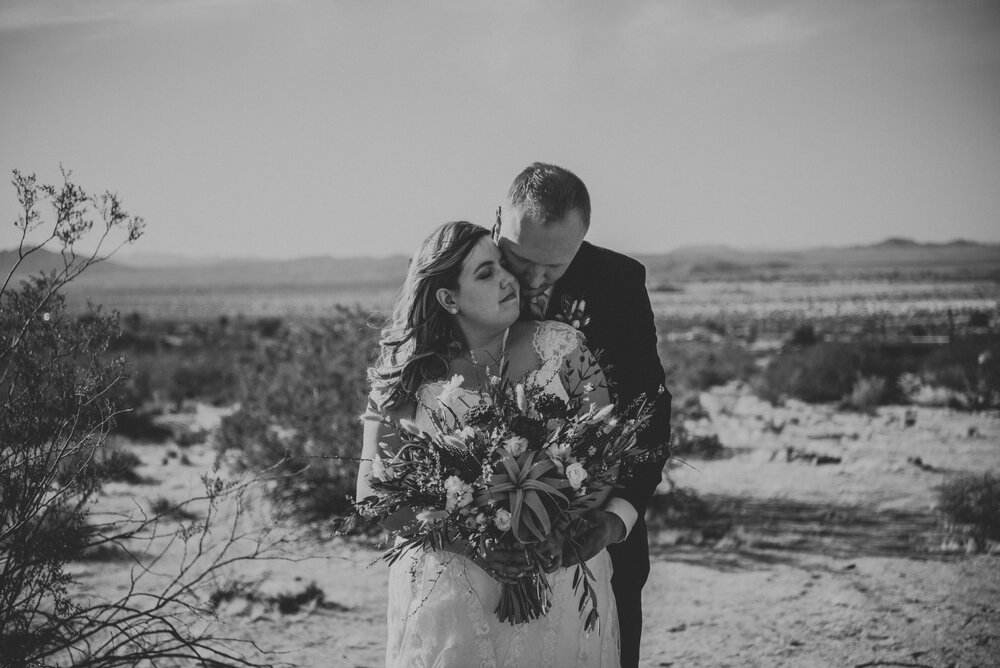 joshuatreeelopement-57_27530773108_o.jpg
