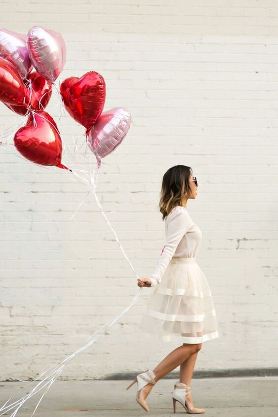 Valentine&#39;s Day - Date Night Ideas. Desktop Image