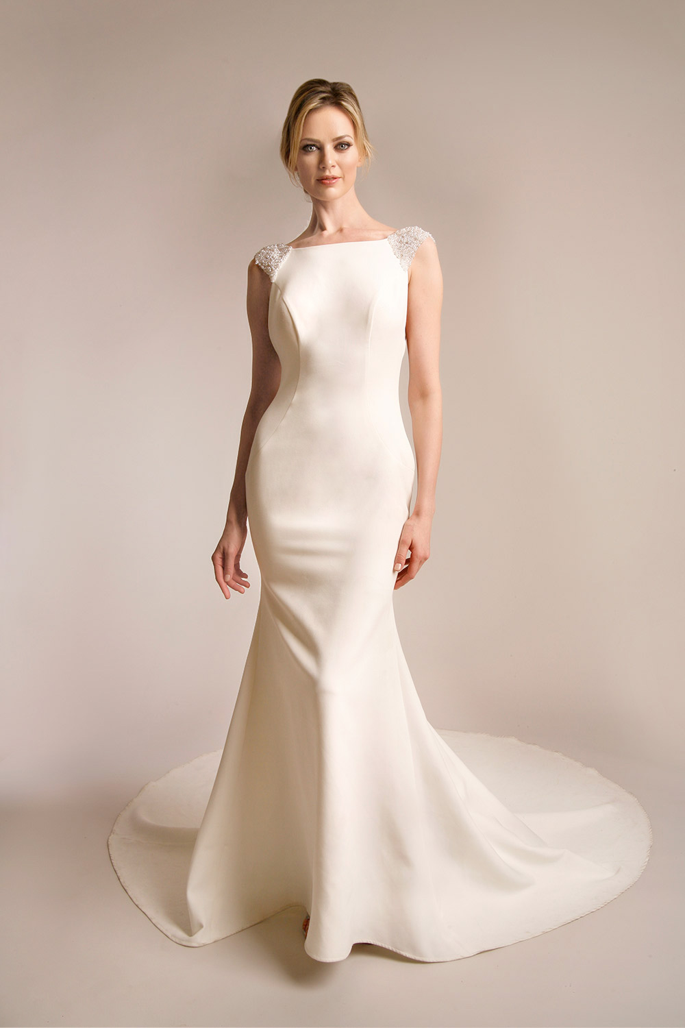 Lotus Threads White Retail Price $2085 | Our Price $1460