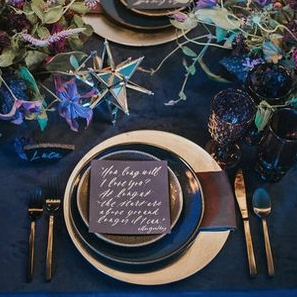 navy tablescape.jpg