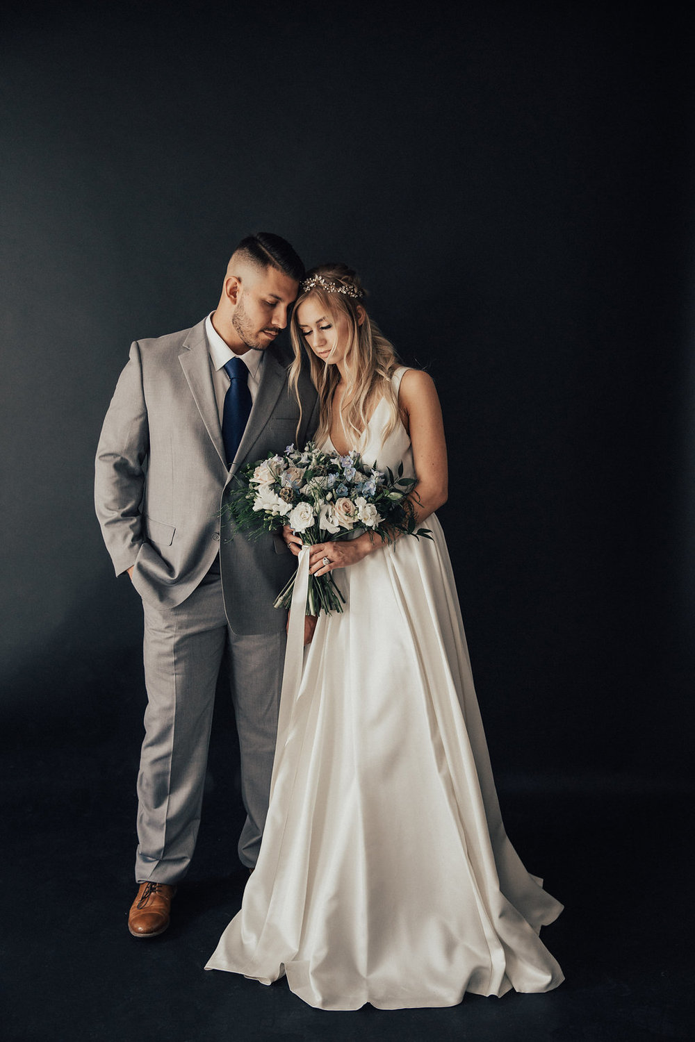 fall wedding couple