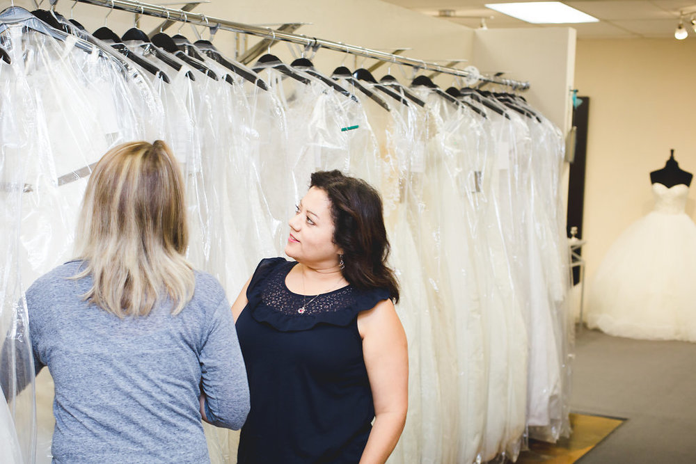 2018-08-26-POPPYSEEDPHOTOGRAPHY-BrillantBridal-25.jpg