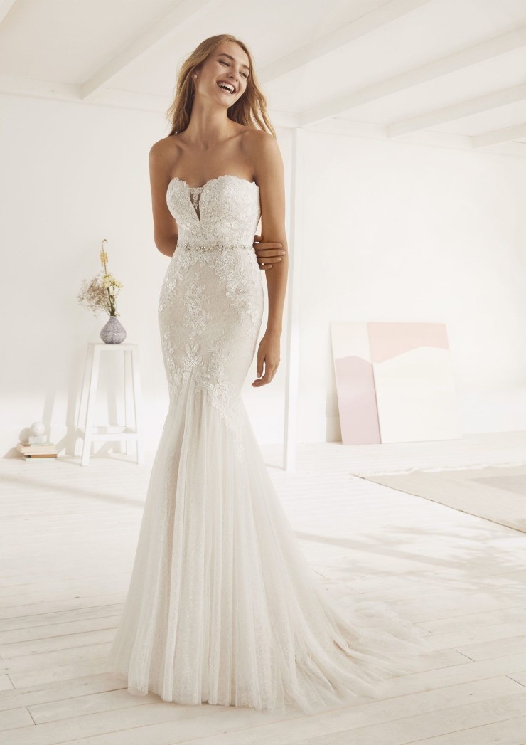 White One Oxana Default Thumbnail Image